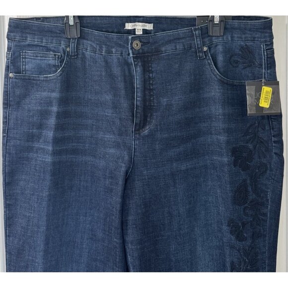 John Mark 18W Flare Jeans Blue Stretch Denim  Embroidered Boho NWT $139 Plus - Picture 14 of 14